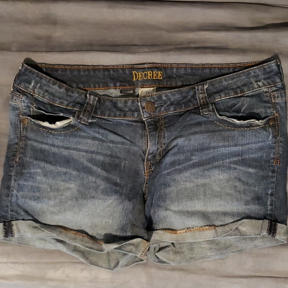 Decree Jean Shorts